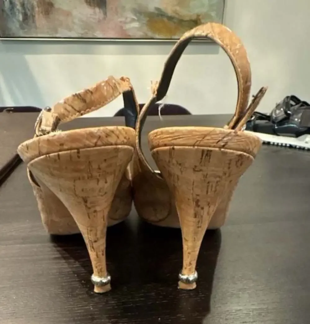 Chanel Coated Cork Black Patent Leather CC Cap-Toe Slingback Pumps 42 READ